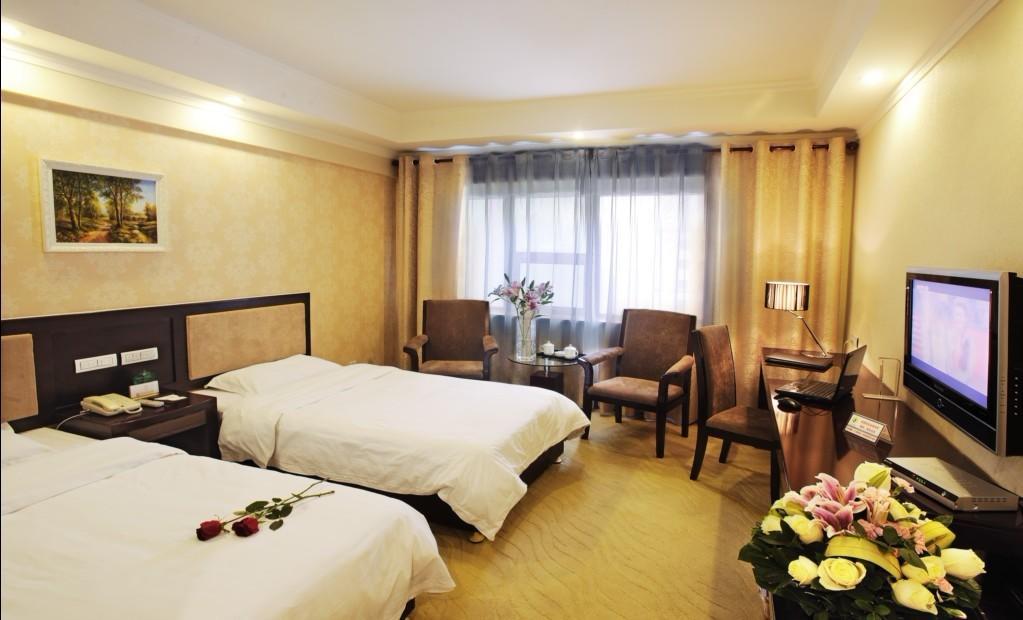 Urumqi Jingu Hotel Bagian luar foto